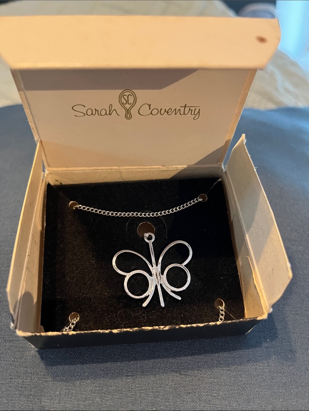 Vintage Sarah Coventry Silver-Tone Butterfly Pendant Necklace -Papillon 8591